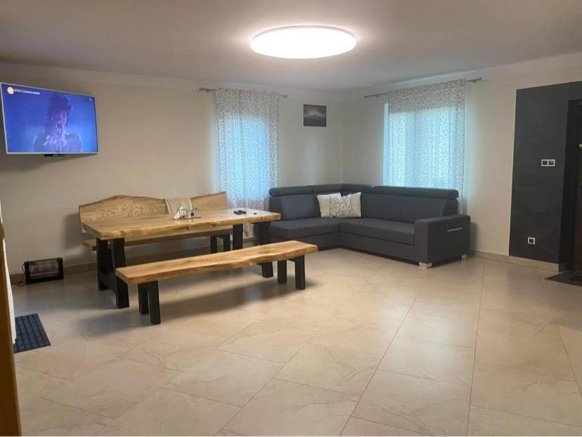 Apartament Pod Lipka Лутовиска Екстериор снимка